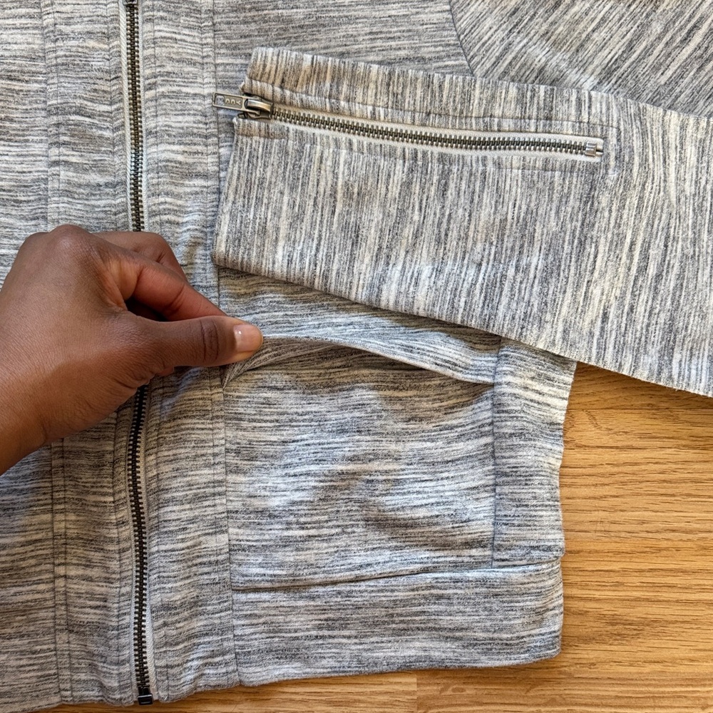 Fabletics Heathered Gray Zip-Up Jacket Size M - image 4